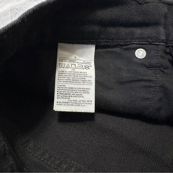 Old Navy Sky-Hi Straight Extra High Rise Distressed Jean - Picture 8 of 9